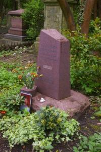 Alexander Litvinenko - a modern interpretation of the broken column symbol. copyright Carole Tyrrell