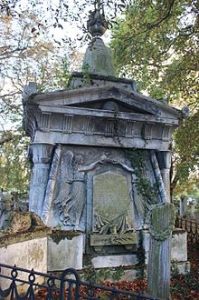 Andrew Ducrow monument in Kensal Green. ©Stephencdickson Licenced under Wikipedia Creative Commons Attribution Share Alike 4.0 International 